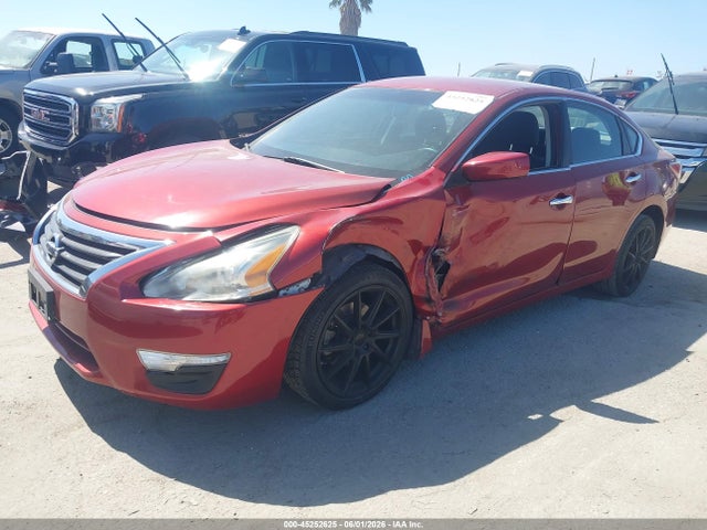 Nissan Altima 2.5 S 2015 1N4AL3AP5FC172014 Image 2