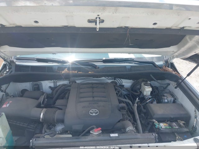 5TFDW5F14JX728717 Toyota Tundra Sr5 5.7l V8