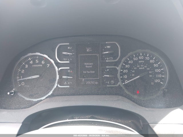 5TFDW5F14JX728717 Toyota Tundra Sr5 5.7l V8