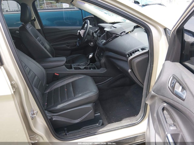 45252767 :رقم المزاد ، 1FMCU0HDXJUB20192 vin ، 2018 Ford Escape Sel مزاد بيع