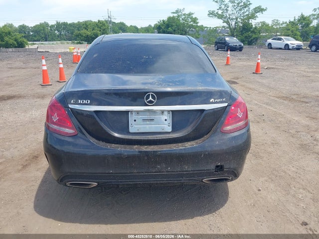 45252810 :رقم المزاد ، 55SWF4KB7FU004828 vin ، 2015 Mercedes-benz C 300 Sport 4matic مزاد بيع