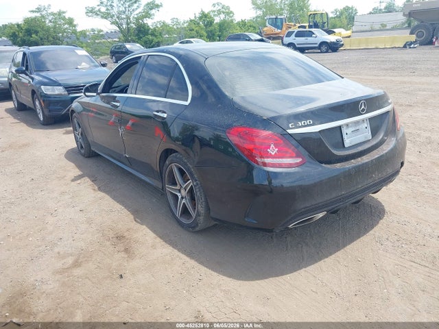 45252810 :رقم المزاد ، 55SWF4KB7FU004828 vin ، 2015 Mercedes-benz C 300 Sport 4matic مزاد بيع