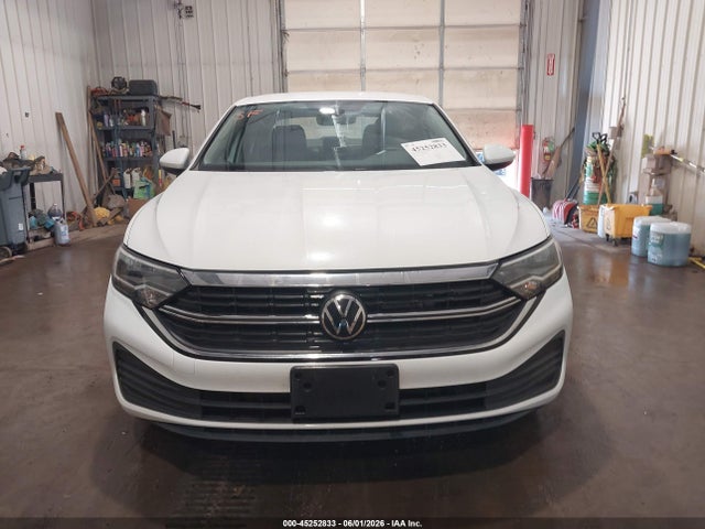 Продажа на аукционе авто 2024 Volkswagen Jetta 1.5t S, vin: 3VW5M7BU7RM007277, номер лота: 45252833