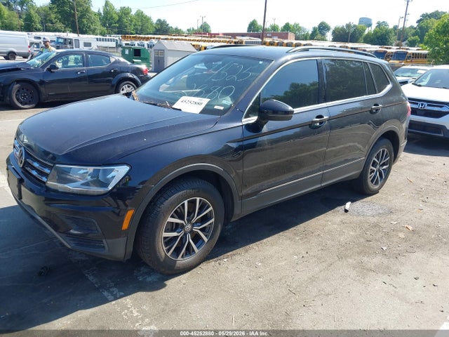 Продаж на аукціоні авто 2019 Volkswagen Tiguan 2.0t Se/2.0t Sel/2.0t Sel R-line/2.0t Sel R-line Black, vin: 3VV3B7AX0KM090327, номер лоту: 45252880