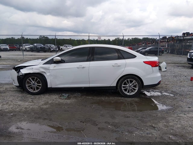 Ford FOCUS SE 2017 1FADP3F21HL322119 Image 13