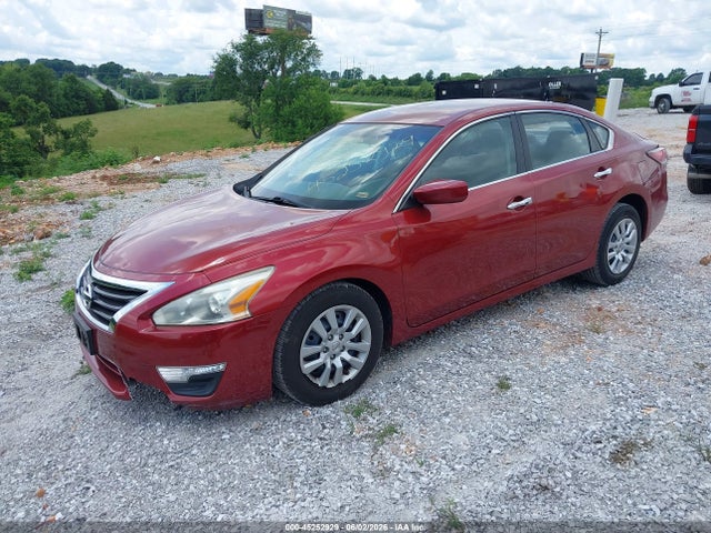 Nissan Altima 2.5 S 2014 1N4AL3AP7EN243930 Image 2