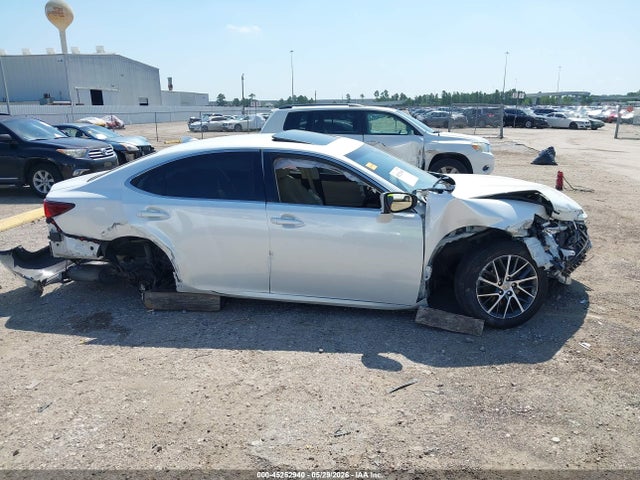 45252940 :رقم المزاد ، JTHBK1GG8G2233620 vin ، 2016 Lexus Es 350 مزاد بيع