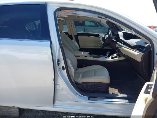 45252940 :رقم المزاد ، JTHBK1GG8G2233620 vin ، 2016 Lexus Es 350 مزاد بيع
