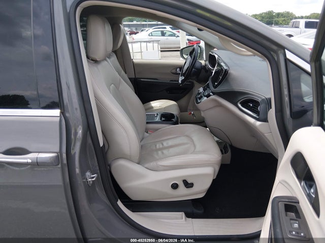 Продажа на аукционе авто 2021 Chrysler Pacifica Hybrid Touring L, vin: 2C4RC1L7XMR599479, номер лота: 45252950