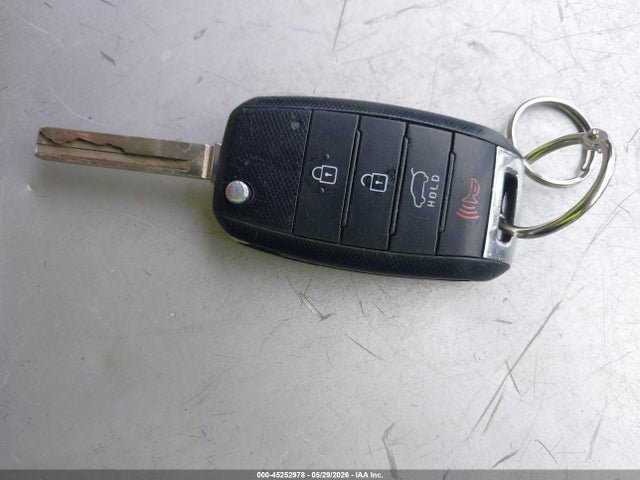5XYPG4A30GG122727 KIA Sorento 2.4l L