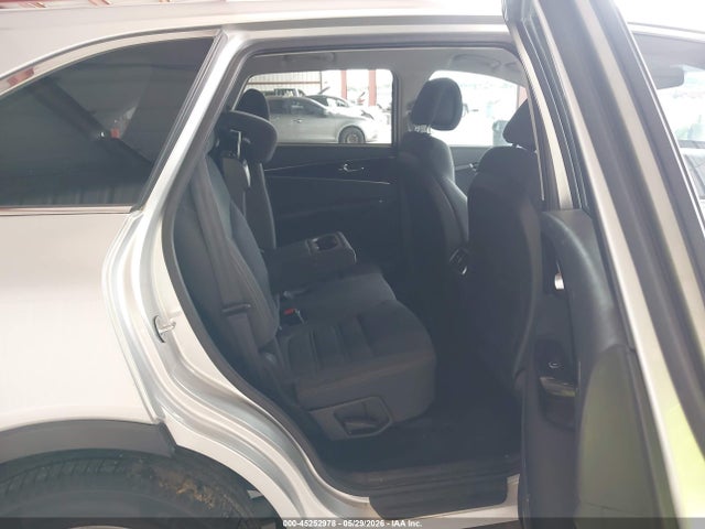 5XYPG4A30GG122727 KIA Sorento 2.4l L
