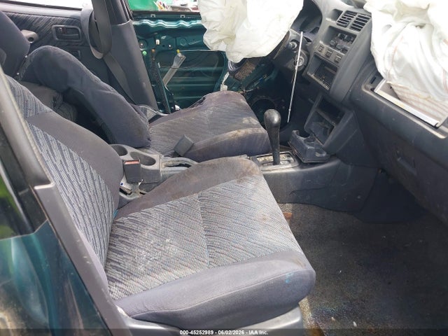 1998 Toyota Rav4 მანქანა იყიდება აუქციონზე, vin: JT3GP10V3W7029766, აუქციონის ნომერი: 45252989
