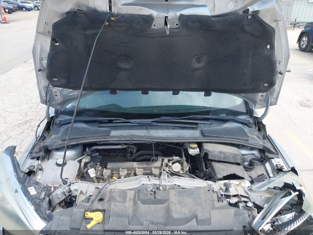 Ford FOCUS SE 2017 1FADP3F2XHL214131 Image 10