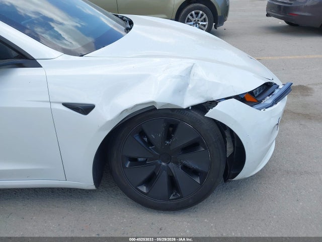 Tesla Model 3 Long Range Dual Motor All-wheel Drive 2024 5YJ3E1EB4RF739806 Image 6