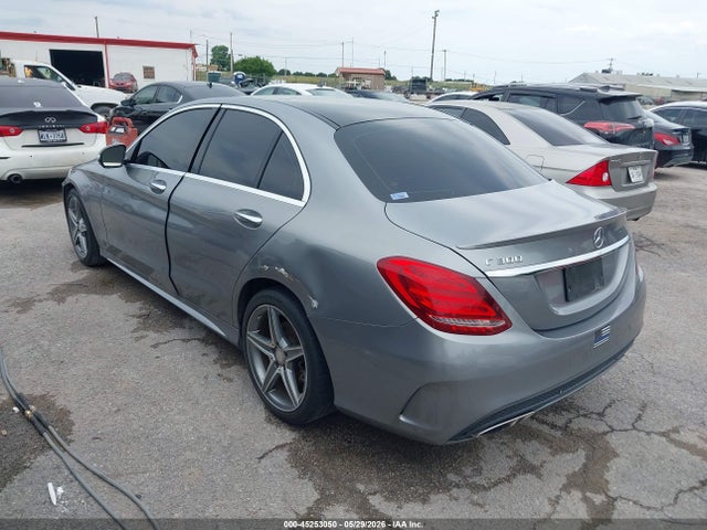 55SWF4JB3FU054336 Mercedes-Benz C 300 Sport