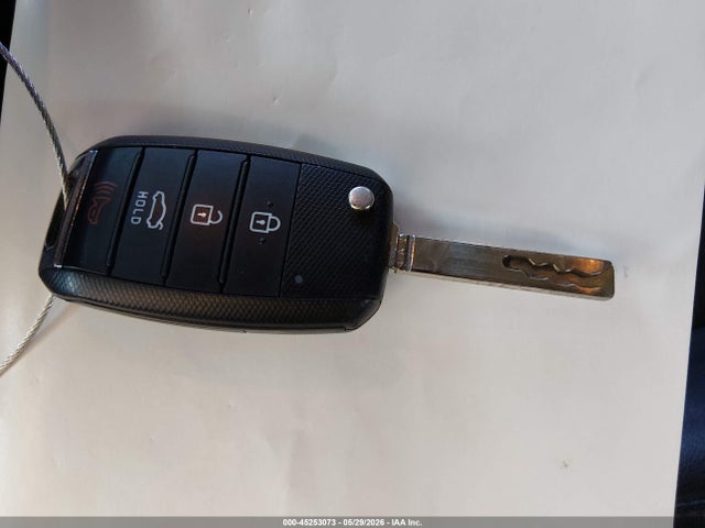 KIA Optima S 2018 5XXGT4L31JG228558 Image 11