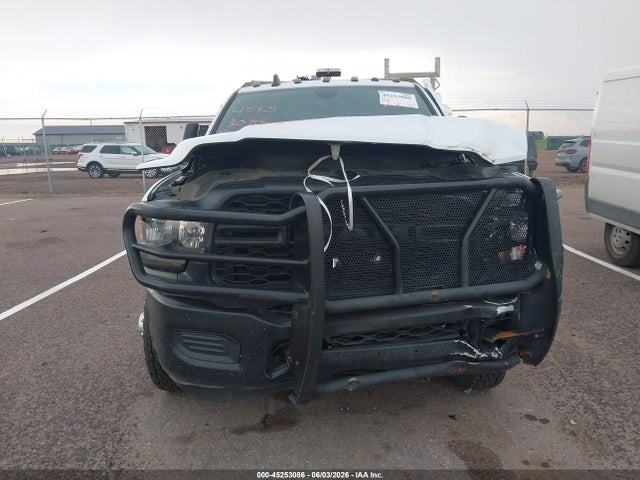 45253086 :رقم المزاد ، 3C7WRTCL8PG553205 vin ، 2023 Ram 3500 Chassis Tradesman/slt/laramie/limited مزاد بيع