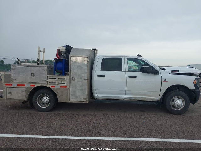 45253086 :رقم المزاد ، 3C7WRTCL8PG553205 vin ، 2023 Ram 3500 Chassis Tradesman/slt/laramie/limited مزاد بيع