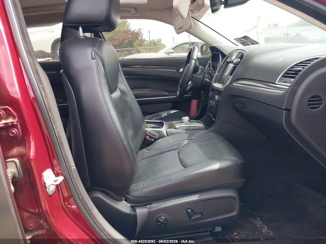 2015 Chrysler 300 Limited მანქანა იყიდება აუქციონზე, vin: 2C3CCARG3FH831611, აუქციონის ნომერი: 45253092