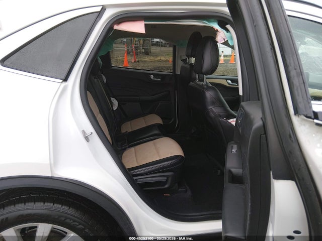 1FMCU9DZ1NUA92889 Ford Escape Titanium Hybrid