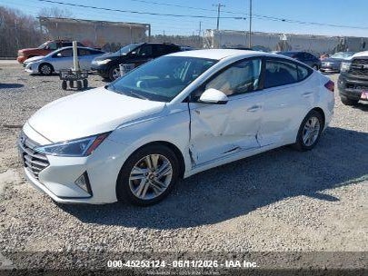 Hyundai ELANTRA SEL 2019 5NPD84LF7KH403609 Image 2