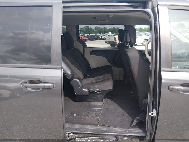2C4RDGBGXJR312915 Dodge Grand Caravan Se