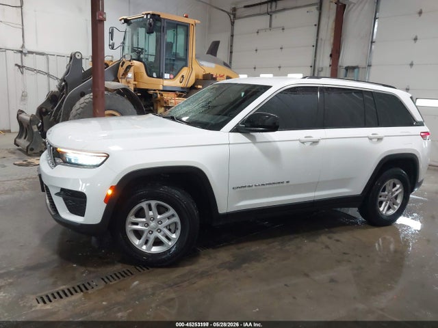 1C4RJHAG5PC606773 Jeep Grand Cherokee Laredo 4x4