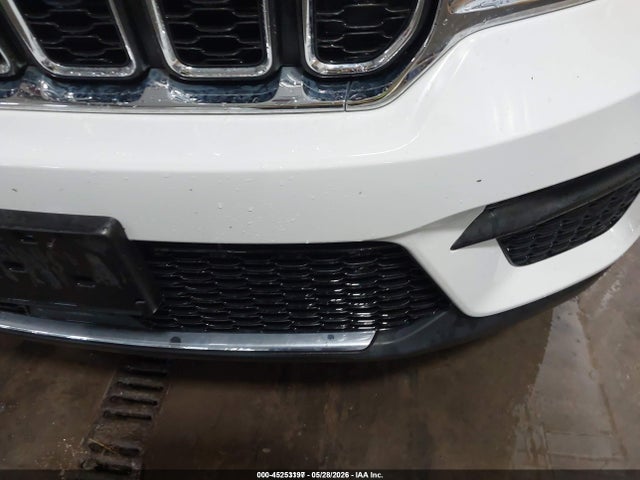 1C4RJHAG5PC606773 Jeep Grand Cherokee Laredo 4x4