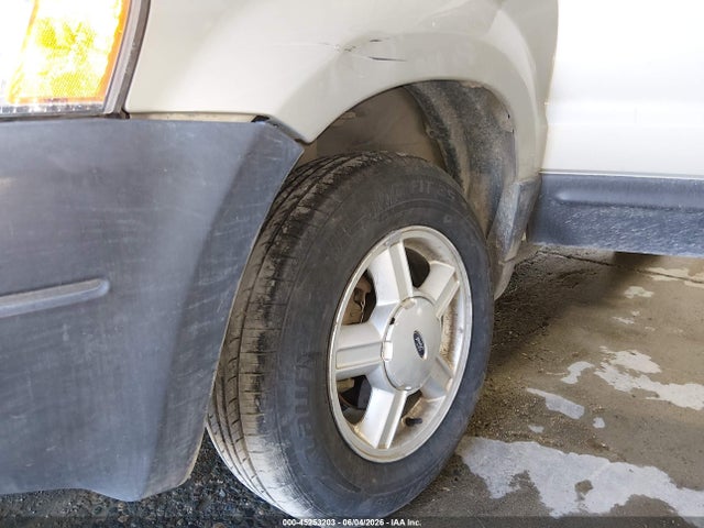 Auction sale of the 2004 Ford Escape Xls, vin: 1FMCU92194KB25337, lot number: 45253203