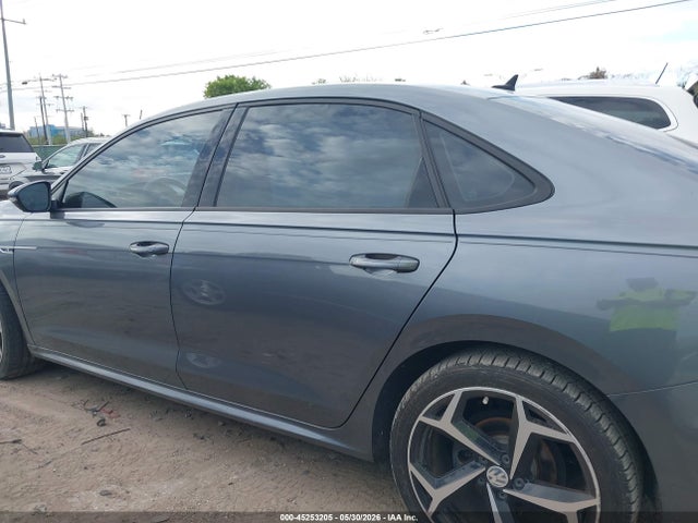 1VWMA7A35LC021197 Volkswagen Passat 2.0t R-line