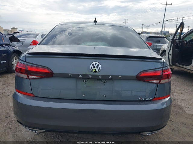 1VWMA7A35LC021197 Volkswagen Passat 2.0t R-line