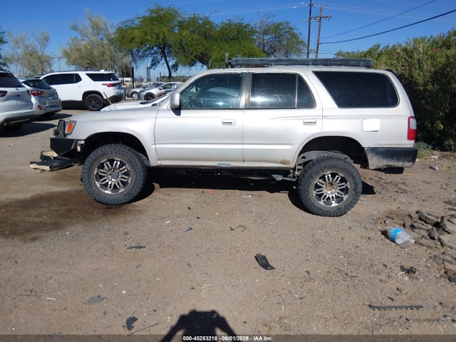 45253218 :رقم المزاد ، JT3HN86R8Y0293526 vin ، 2000 Toyota 4runner Sr5 V6 مزاد بيع