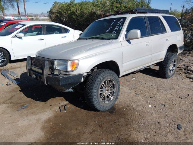45253218 :رقم المزاد ، JT3HN86R8Y0293526 vin ، 2000 Toyota 4runner Sr5 V6 مزاد بيع