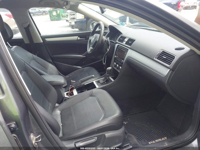 Продажа на аукционе авто 2012 Volkswagen Passat 2.5l Se, vin: 1VWBP7A34CC049725, номер лота: 45253233