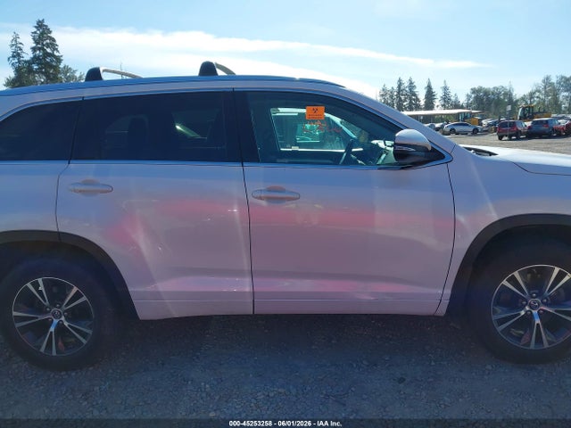 5TDJKRFH8GS303793 Toyota Highlander Xle V6