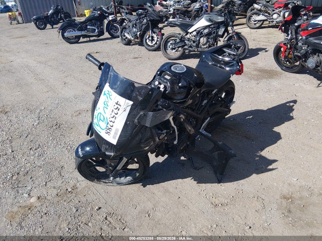 Yamaha Yzfr3 A 2023 MH3RH18Y8PK013501 Image 2