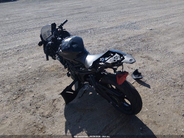 Yamaha Yzfr3 A 2023 MH3RH18Y8PK013501 Image 3