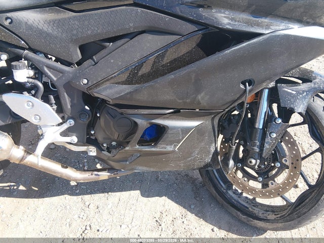 Yamaha Yzfr3 A 2023 MH3RH18Y8PK013501 Image 8