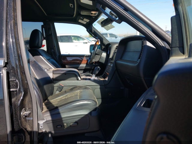 5LMJJ2JT0HEL07147 Lincoln Navigator Select