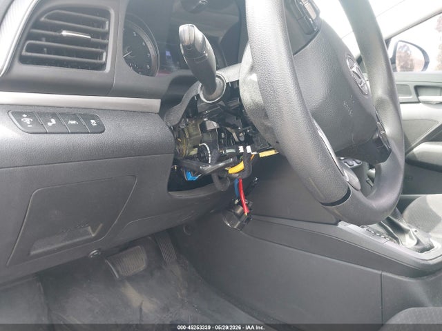 5NPD84LF5LH570357 Hyundai ELANTRA SEL