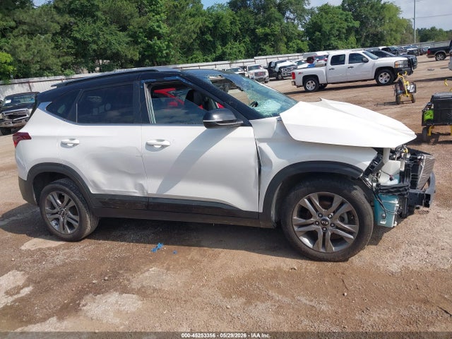 45253356 :رقم المزاد ، KNDEU2AA5M7133797 vin ، 2021 Kia Seltos S مزاد بيع