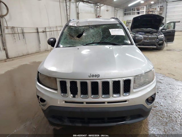 2011 Jeep Compass მანქანა იყიდება აუქციონზე, vin: 1J4NF1FB4BD197165, აუქციონის ნომერი: 45253437
