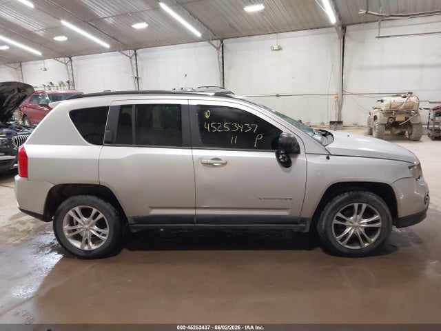 2011 Jeep Compass მანქანა იყიდება აუქციონზე, vin: 1J4NF1FB4BD197165, აუქციონის ნომერი: 45253437
