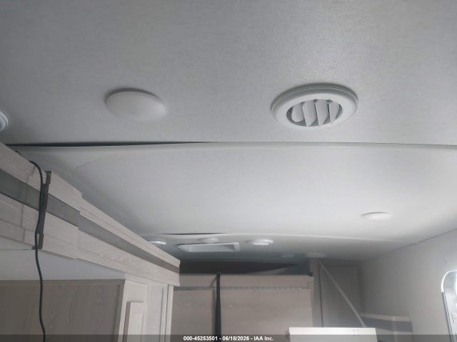 Продажа на аукционе авто 2022 Rockwood Rockwood, vin: 4X4TRLA20ND448785, номер лота: 45253501