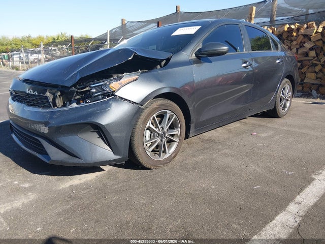 KIA Forte Lxs 2022 3KPF24AD0NE427562 Image 2