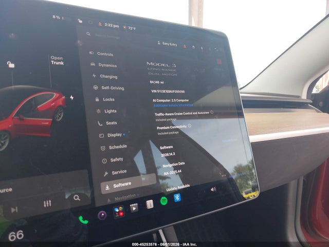 45253576 :رقم المزاد ، 5YJ3E1EB6JF055098 vin ، 2018 Tesla Model 3 Long Range/performance مزاد بيع