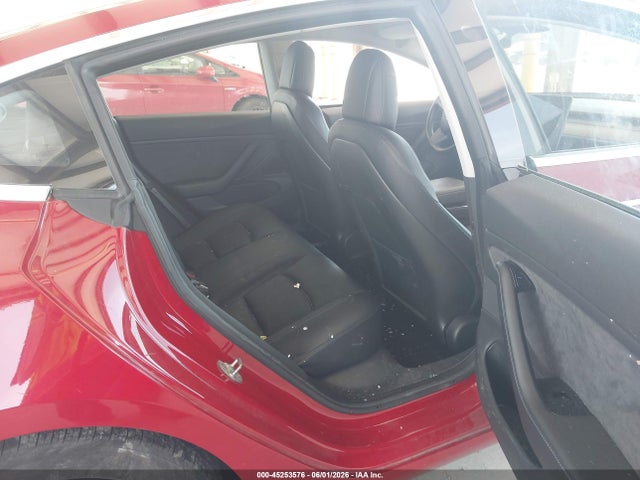 45253576 :رقم المزاد ، 5YJ3E1EB6JF055098 vin ، 2018 Tesla Model 3 Long Range/performance مزاد بيع