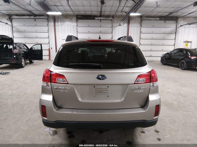 Auction sale of the 2014 Subaru Outback 2.5i Premium, vin: 4S4BRBCC1E3258450, lot number: 45253603