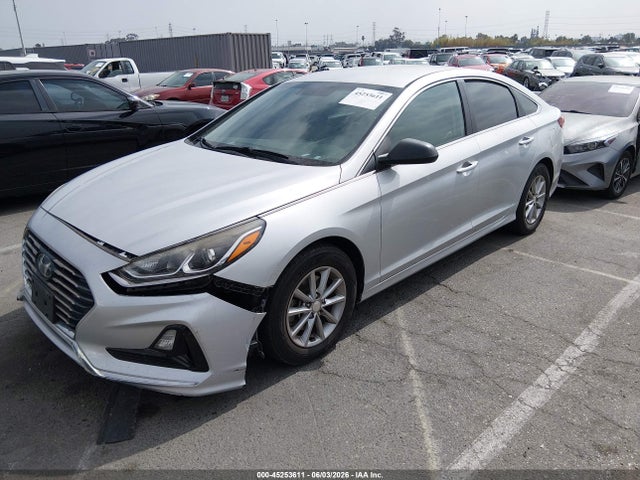 Hyundai SONATA SE 2018 5NPE24AF0JH689844 Image 2