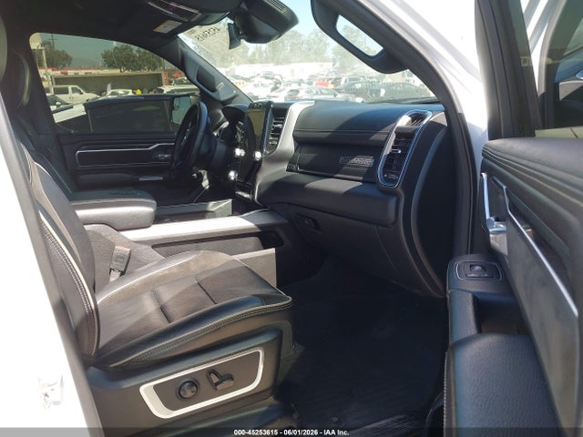 1C6SRFJTXPN668581 RAM 1500 Laramie 4x4 5&#039;7 Box